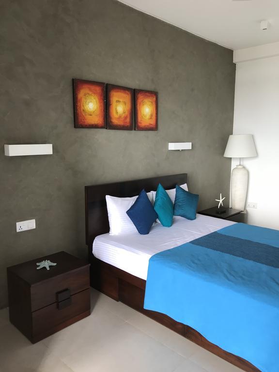 White Sand Villa - Beach Front 히카두와 외부 사진