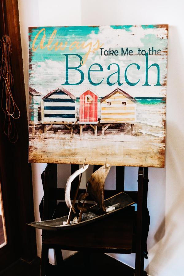 White Sand Villa - Beach Front 히카두와 외부 사진